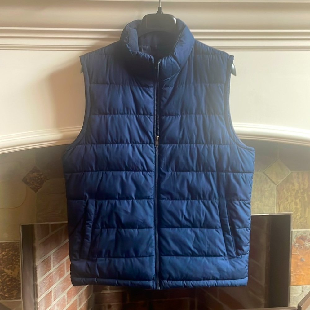 Gap Vest- Navy- Size Medium- Excellent Condition